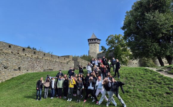 Naše třídy VII. B a VIII. A objevovaly krásy Olomouckého kraje
