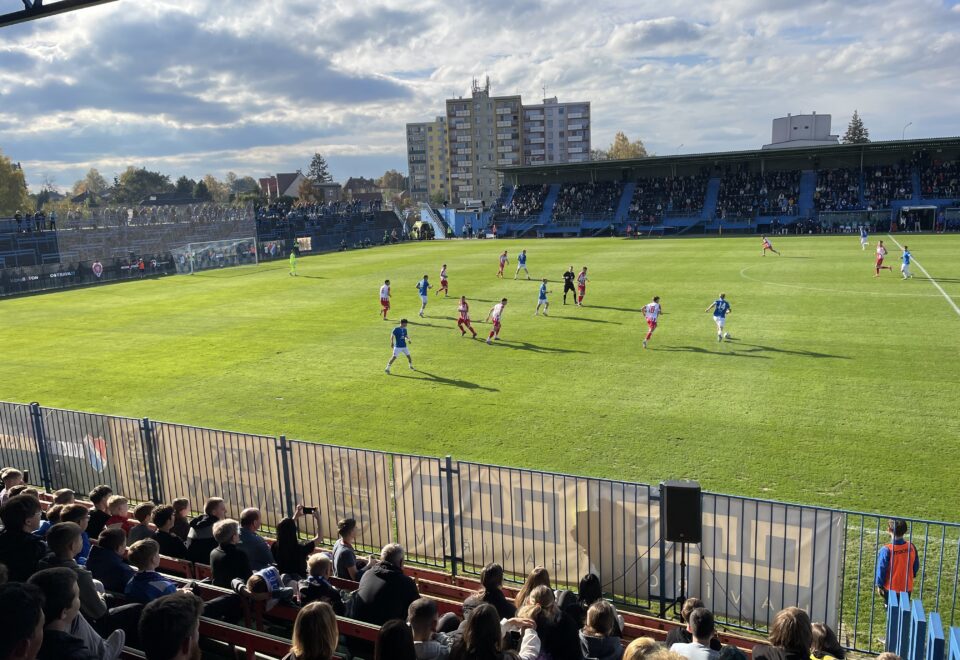 Žáci z Generálky fandili na fotbalovém utkání Ligy mistrů v Havířově