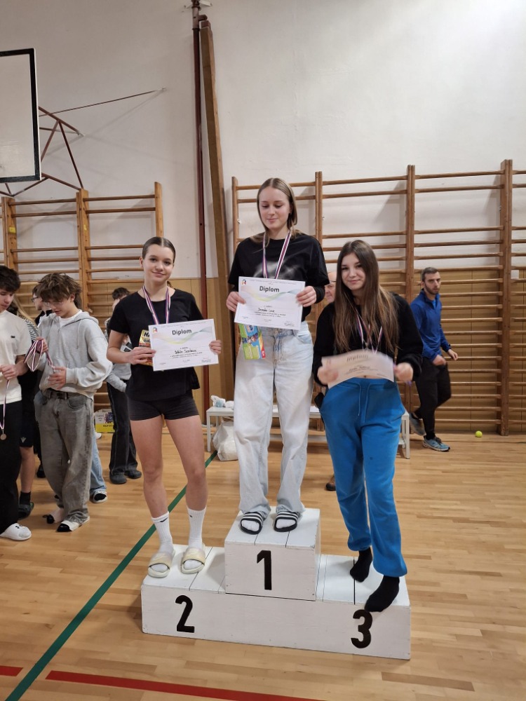 IMG-20251121-WA0025 Havířovská liga základních škol – šplh na tyči žáci 6.-9.tříd