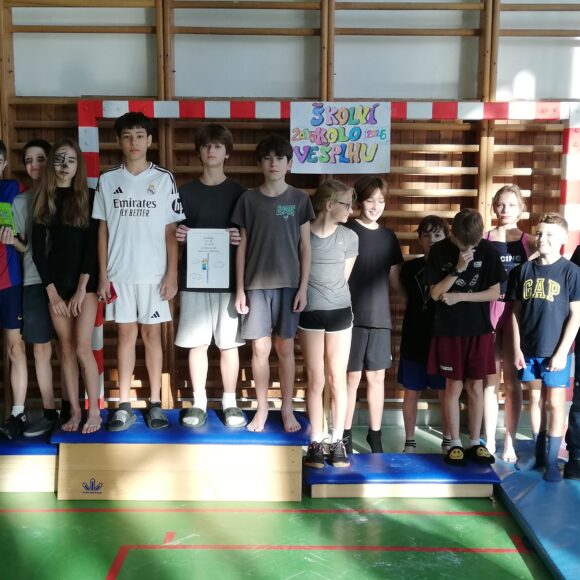 Školní kolo ve šplhu na tyči