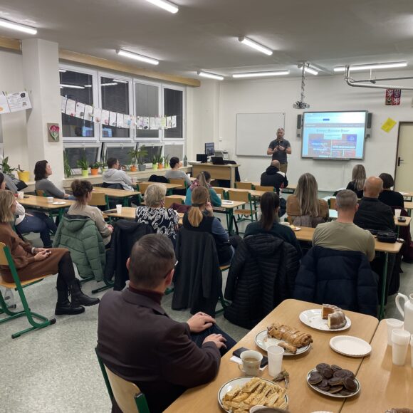 Beseda pro rodiče: Rizika internetu a komunikačních technologií