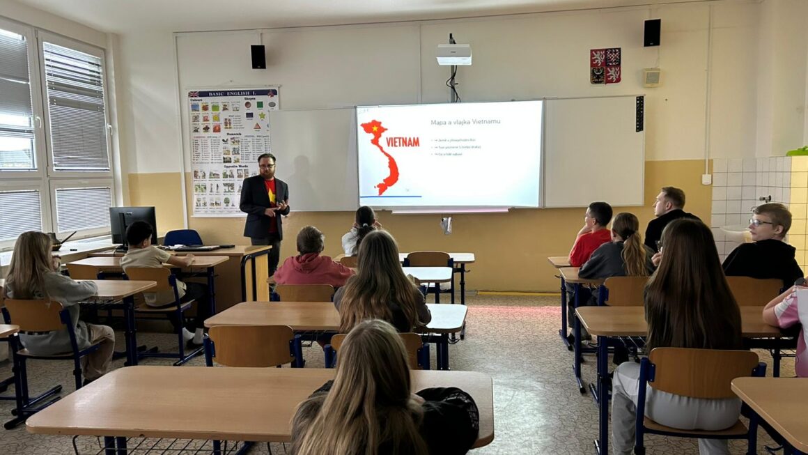 přednáška fábry Projektový den – Vzdálený Vietnam