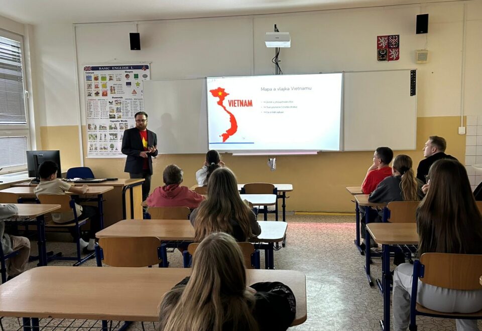 přednáška fábry Projektový den – Vzdálený Vietnam