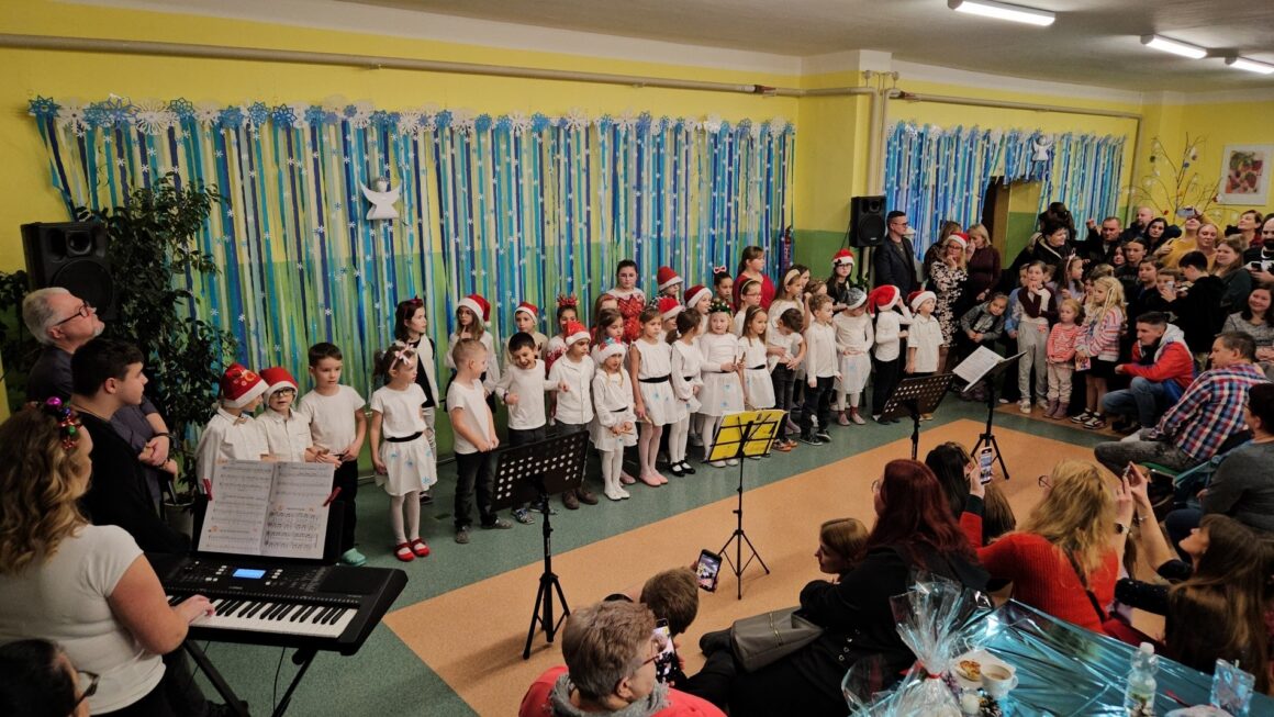 IMG_4869 Vánoční kavárna a minijarmark 2025