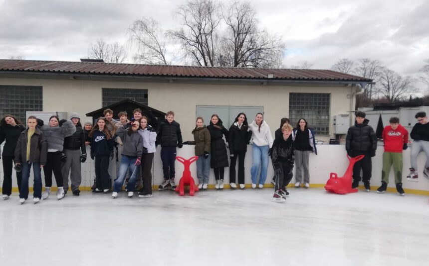 Osmáci z Generálky si užili bruslení