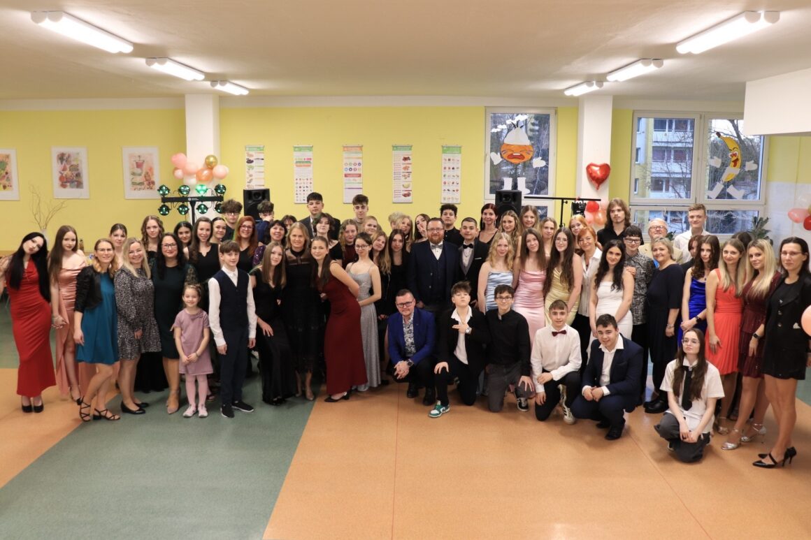 IMG_6150 Valentýnský ples žáků 9. ročníku