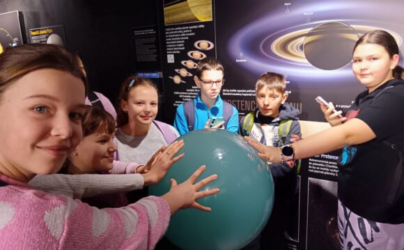 Exkurze do Planetária- program Vesmírné oázy