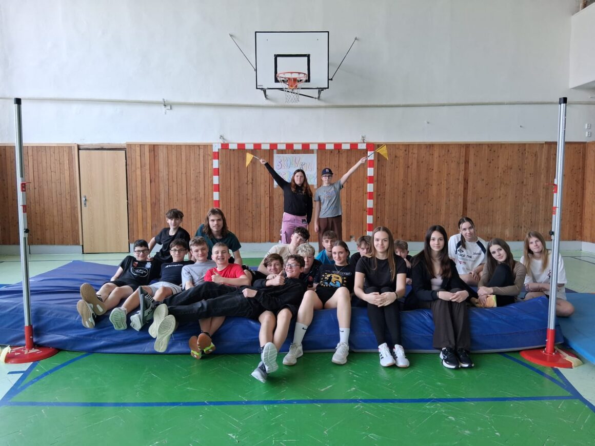 IMG_7516 Školní kolo ve skoku vysokém – 8. a 9. ročník