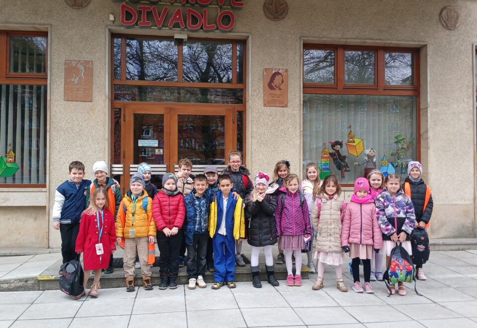 Maxipes Fík ovládl havířovské divadlo