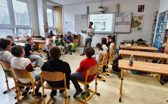 IMG_4835 Žáci V.A a V.B na preventivní besedě o zdraví a rizicích alkoholu